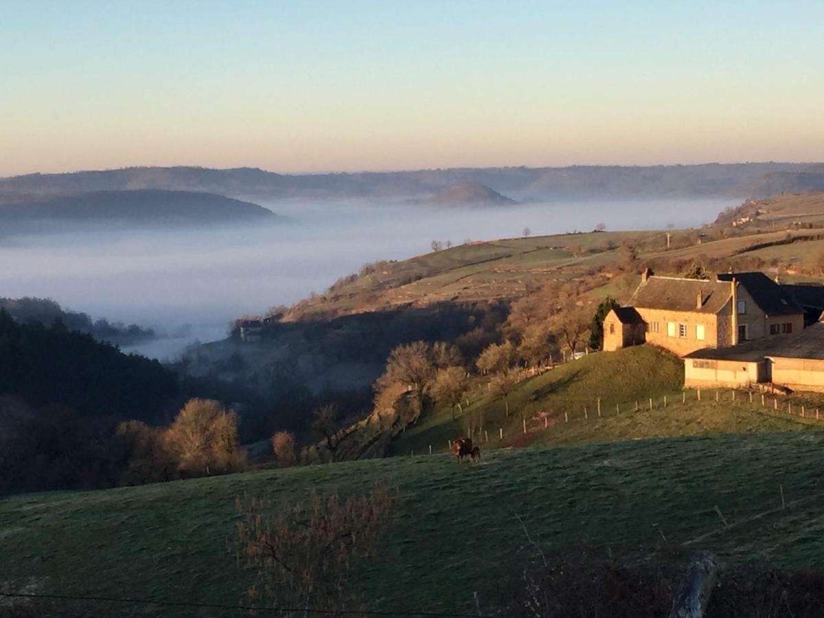 Aux Berges Du Coubisou Bed & Breakfast Dış mekan fotoğraf