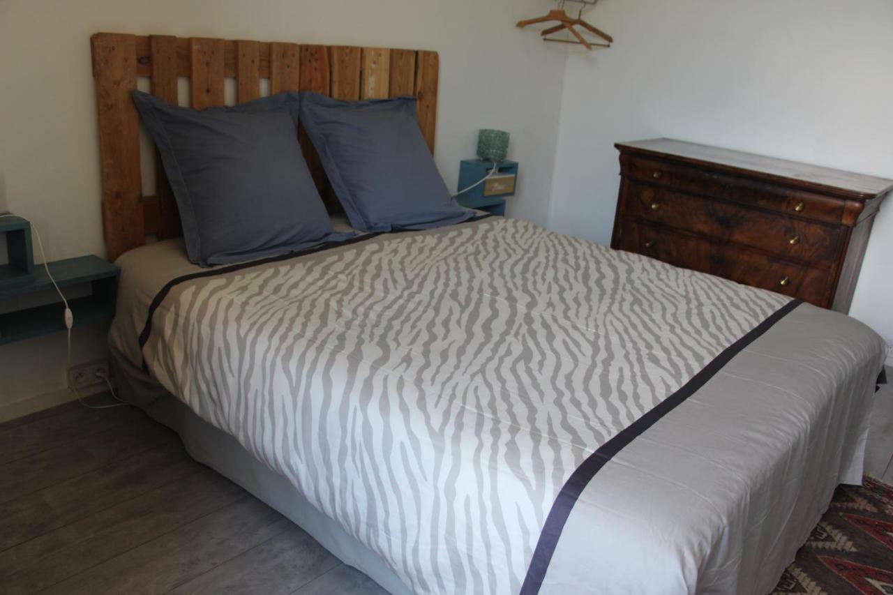 Aux Berges Du Coubisou Bed & Breakfast Dış mekan fotoğraf