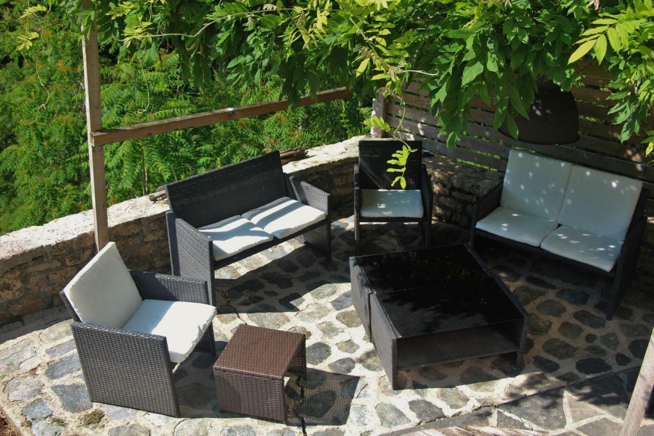 Aux Berges Du Coubisou Bed & Breakfast Dış mekan fotoğraf