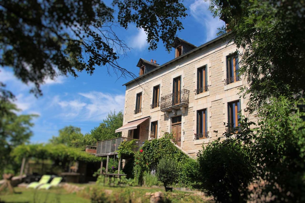Aux Berges Du Coubisou Bed & Breakfast Dış mekan fotoğraf